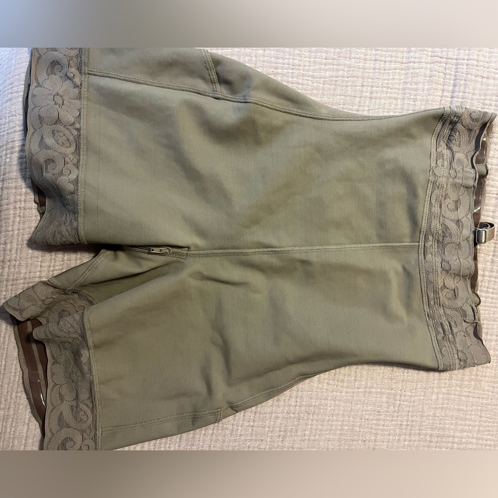 Colombian faja/shapewear